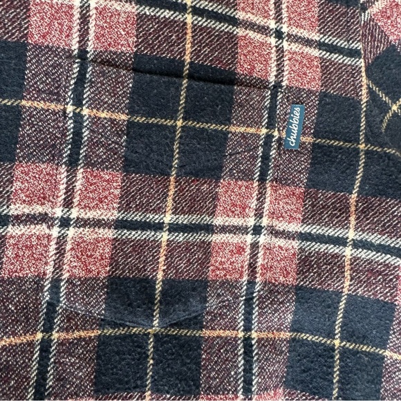 The Nutter by Chubbies Men Medium Flannel Button Up Shirt Navy Red Plaid‎ Collar - Picture 5 of 11
